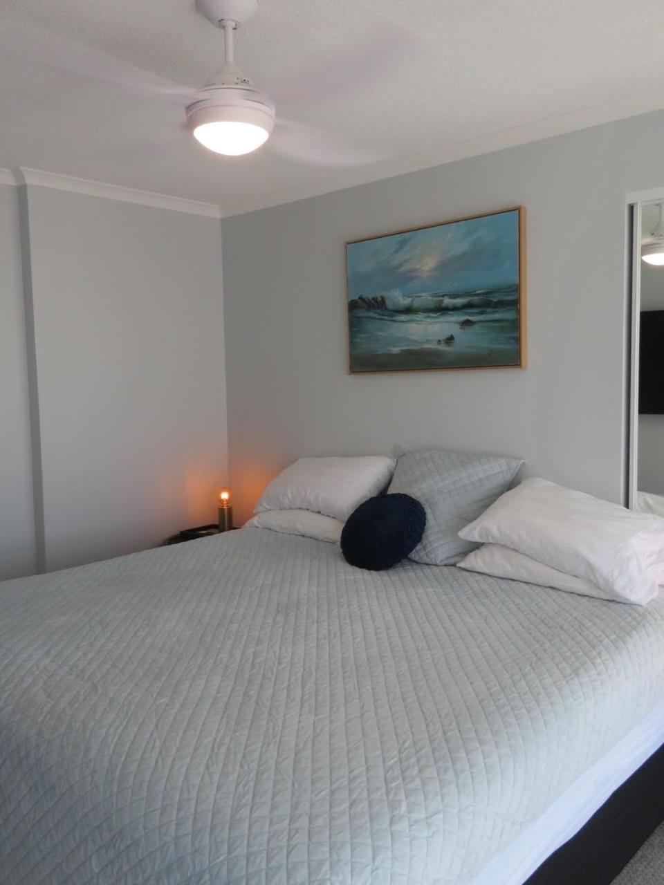 גולד קוסט Surfers Beachside Holiday Apartments חדר תמונה